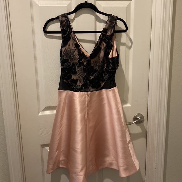 Formal / homecoming dress - Picture 4 of 4